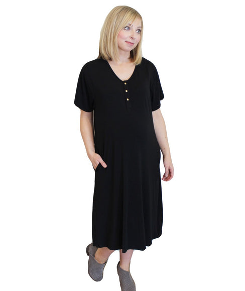 Black 24/7 House Dress from Undercover Mama for Pregnancy, Breastfeeding and Everyday.